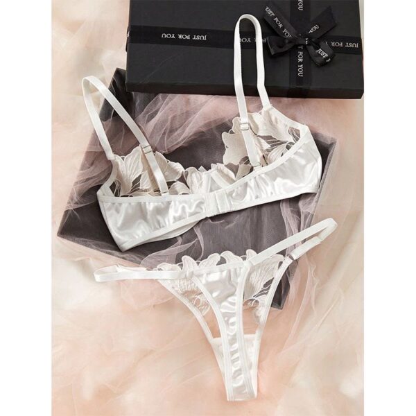 Luxury Floral Embroidery Lingerie Set