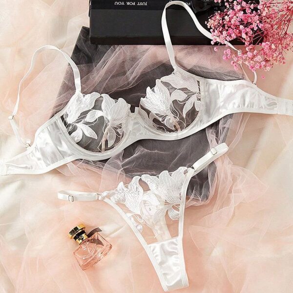 Luxury Floral Embroidery Lingerie Set
