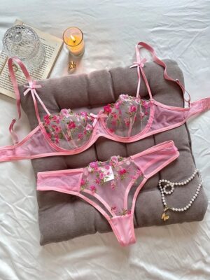 Flower Embroidered Bow Strap Lingerie Set2