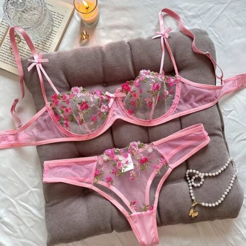Flower Embroidered Bow Strap Lingerie Set2